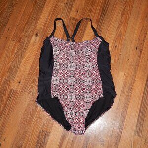 Women's Plus Size 2XL (18W/20W) One-Piece Swimsuits Catalina Black & Pink